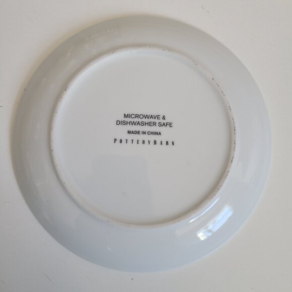 Pottery Barn Twelve days of Christmas series salad plate/dish. 7 1/4''wi… - Picture 3 of 3